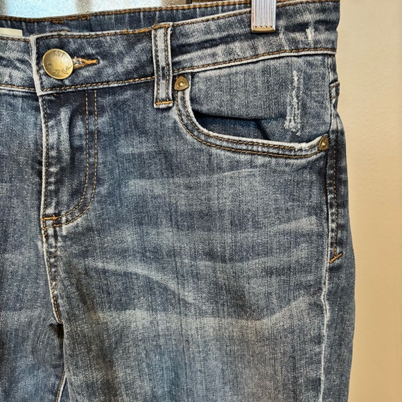 Kut Catherine Boyfriend Jean - size 4 - Picture 3 of 9